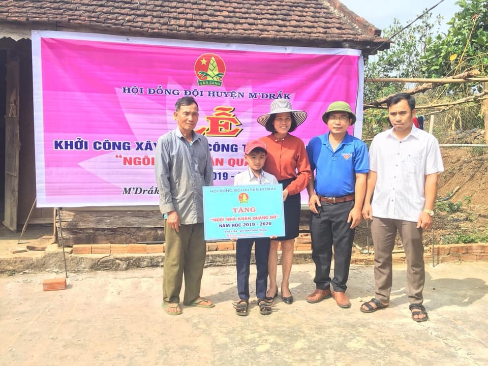 Hội đồng Đội huyện M’Drắk khởi công xây dựng công trình măng non "Ngôi nhà Khăn quàng đỏ"